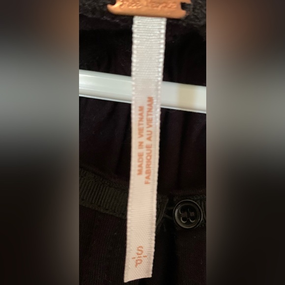 Free People Keepin On top S black tie sleeves button like new - Picture 6 of 6